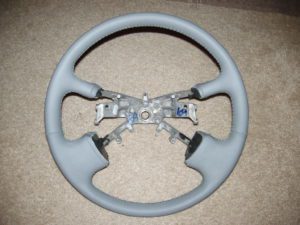 Chrysler Sebring 1998 Leather steering wheel 300x225 1