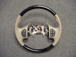 Motorhome steering wheel wood paint Leather Lacquer 300x225 1