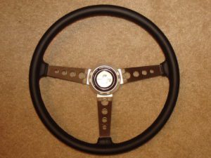 Shelby Cobra GT500 1967 steering wheel Leather 300x225 1
