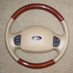 Ford F250 Lariat 2005 steering wheel
