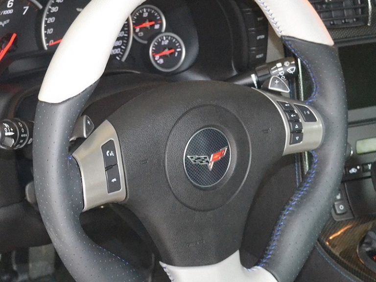 corvette steering wheel interior 800x600 1