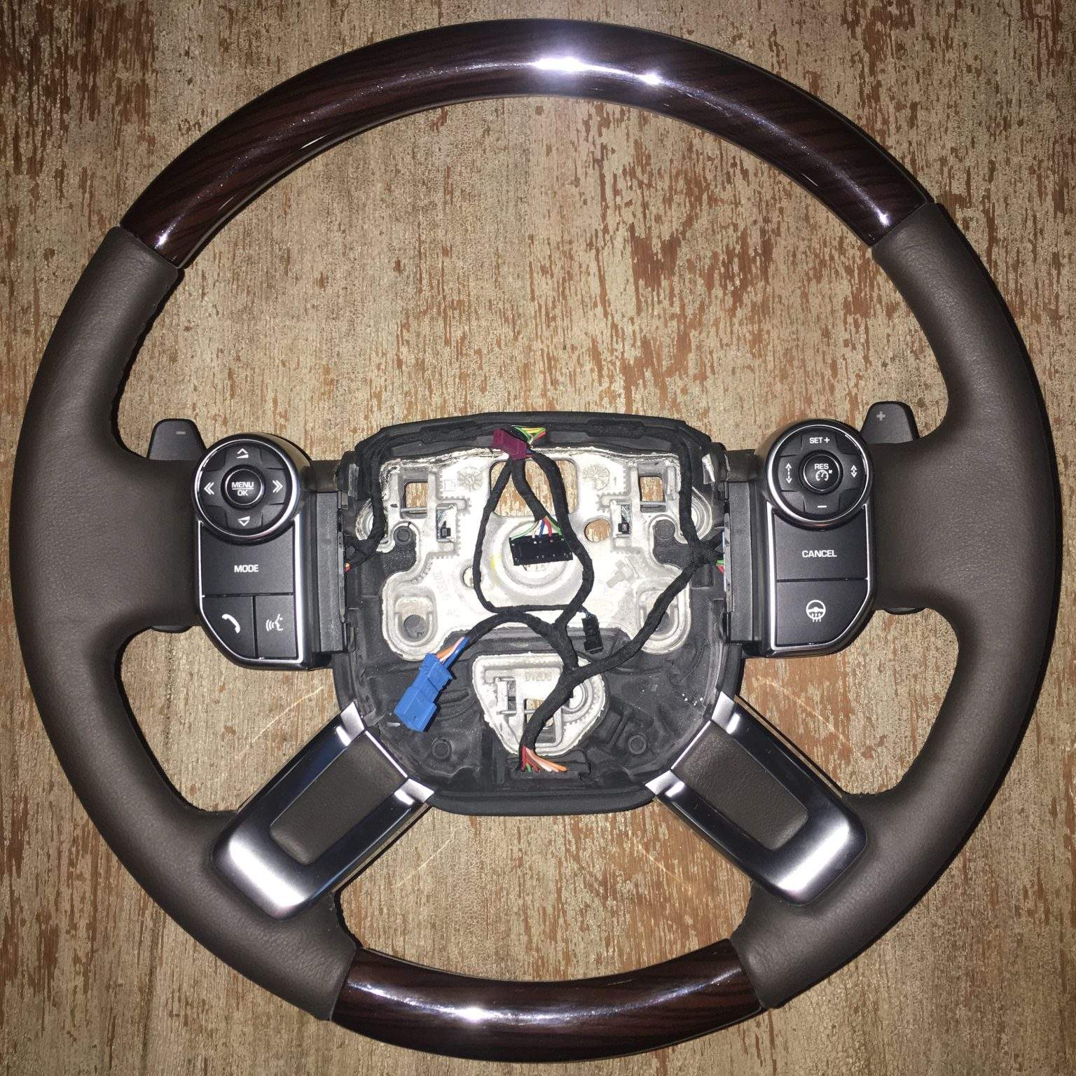 Land Rover Range Rover Steering Wheel and Dash Trim Craft Customs